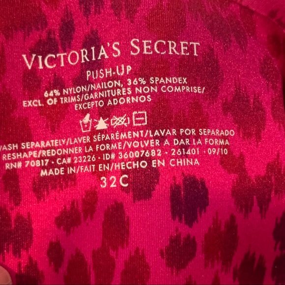 Victoria's Secret Fuschia Leopard Push Up Bra - Picture 3 of 3